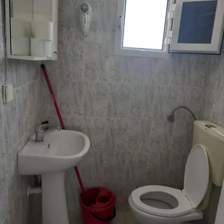 Отель Garifalia *