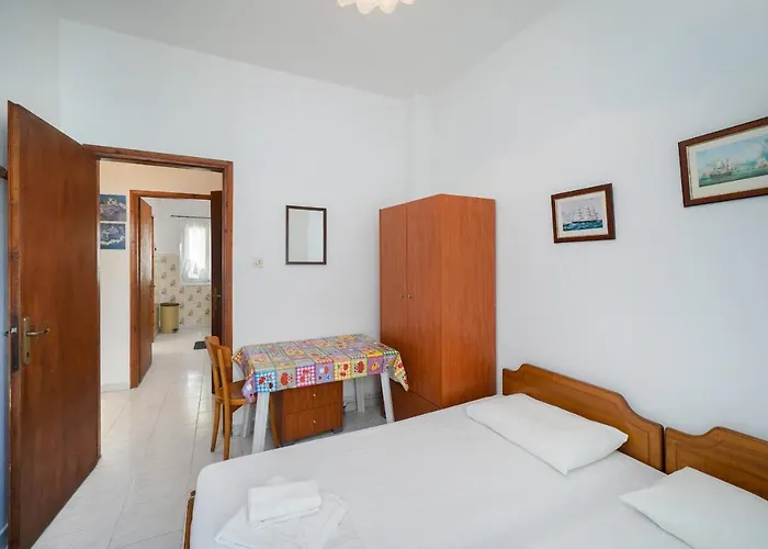 Garifalia Hotel